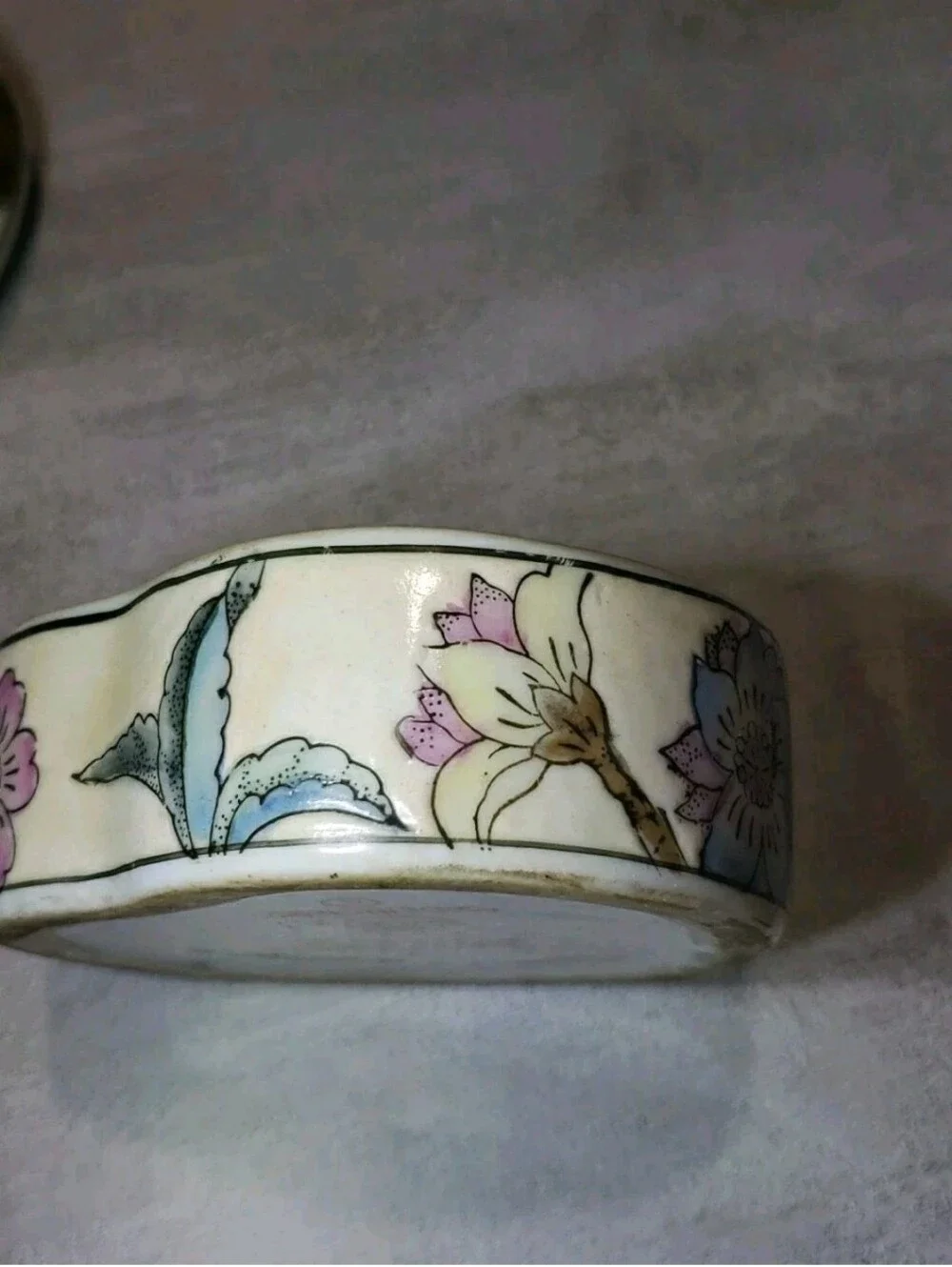 Vtg WBI Floral Porcelain Heart Shaped Lidded Trinket Box Jewlery - Picture 4 of 7